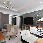Porta Kavalja فندق 4*