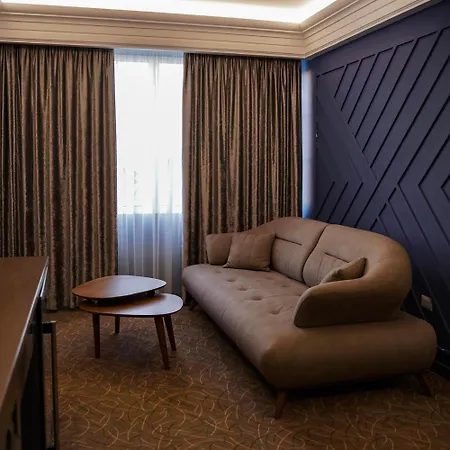 Porta Kavalja Hotel Golem (Tirana)